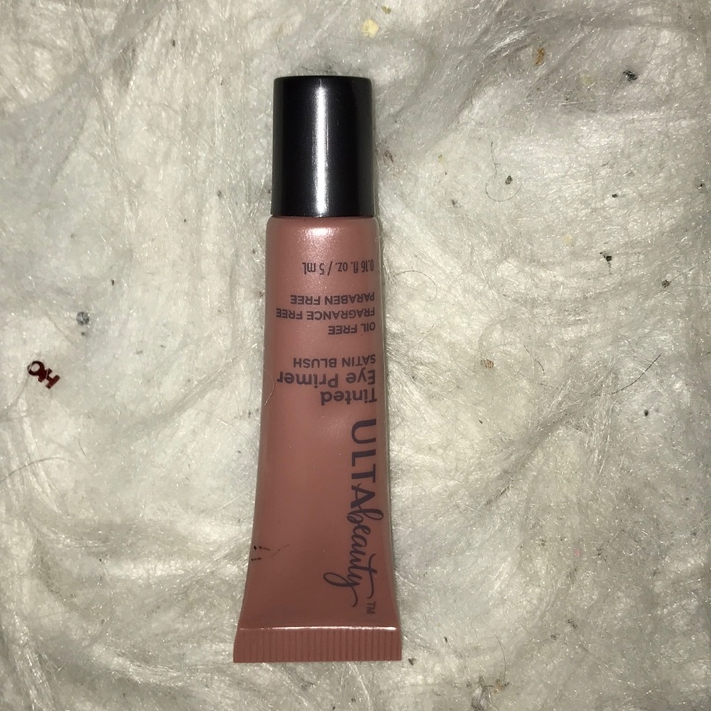 Tinted eye primer